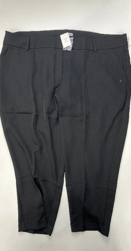 Camouflage cargo pants for hunting trip needs -Black Pants Work/dress Part & Parcel, Size 22