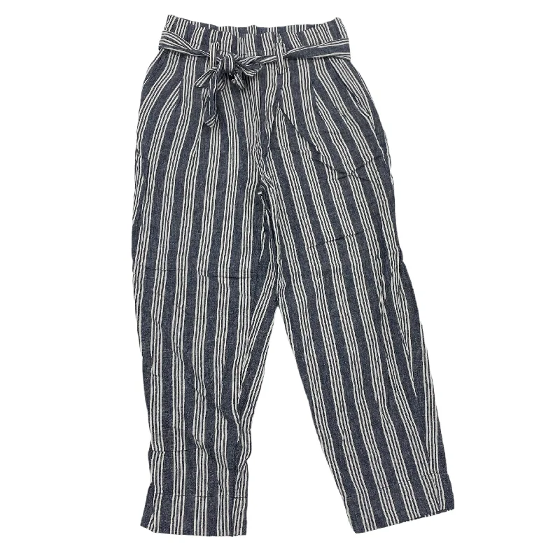 Durable denim pants for long-lasting everyday use -Blue & White Pants Linen Madewell, Size 2