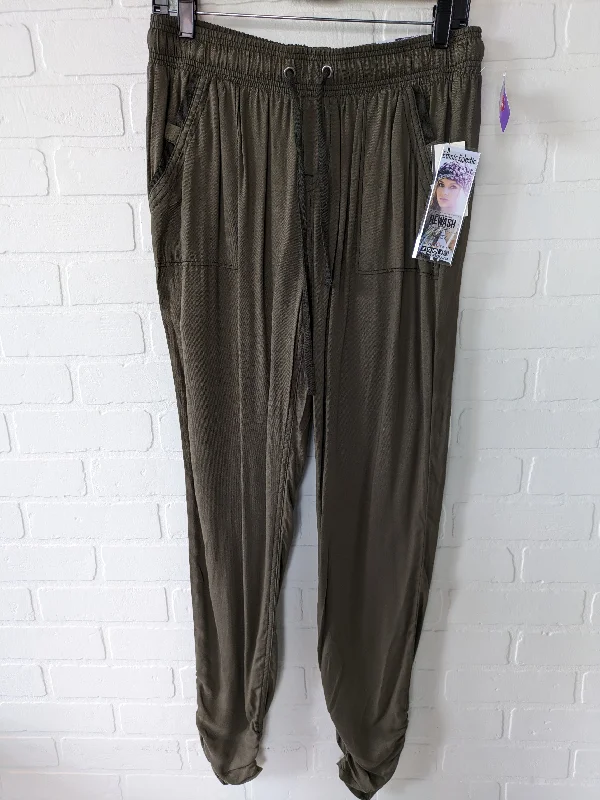 Lightweight linen pants for beach vacation style -Green Pants Joggers Clothes Mentor, Size 12