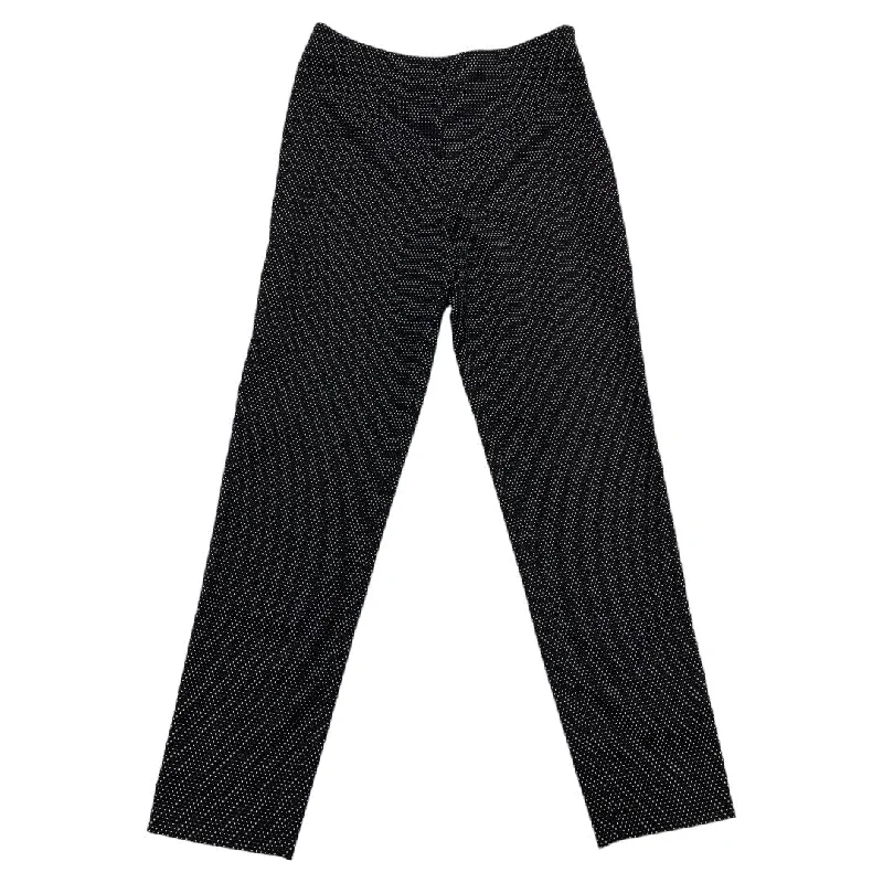 Durable twill pants for tough outdoor jobs -Black & White Pants Cropped Tommy Hilfiger, Size 2