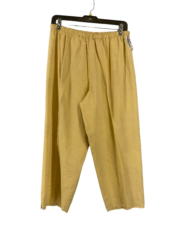 Durable canvas pants for heavy-duty work use -Yellow Pants Linen Chicos, Size 2