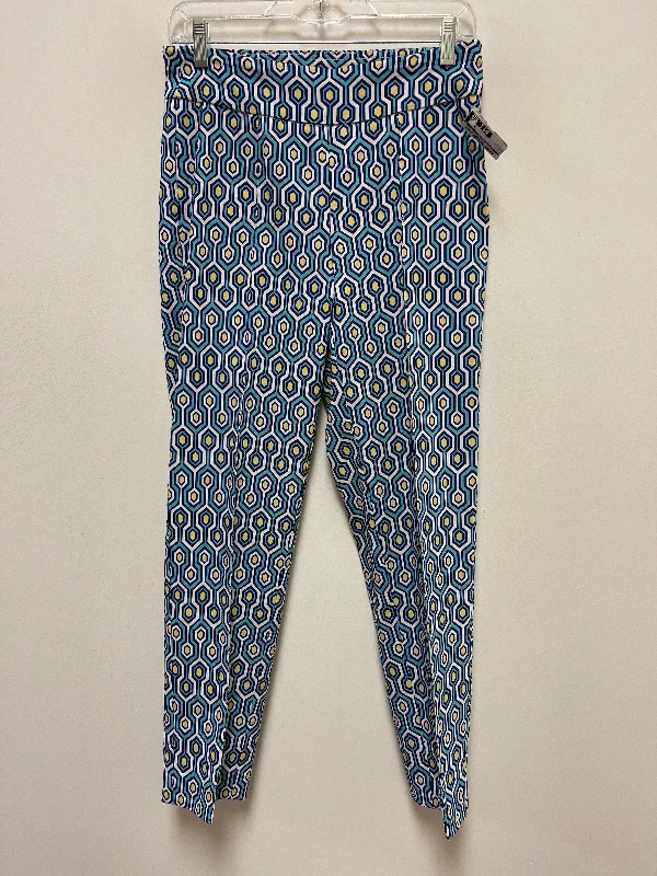 Cozy fleece pants for cold winter nights -Pants Cropped By Clothes Mentor  Size: 4