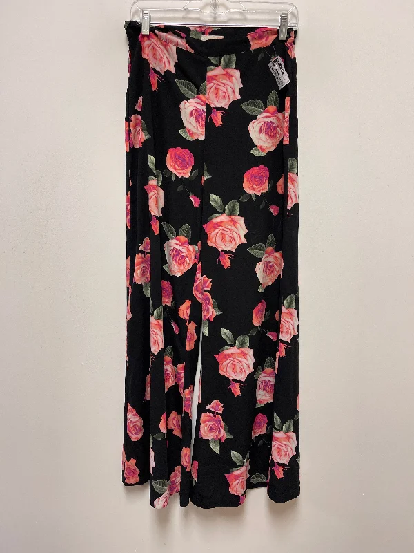 Stylish cropped pants for warm season trends -Floral Print Pants Wide Leg Gianni Bini, Size 8