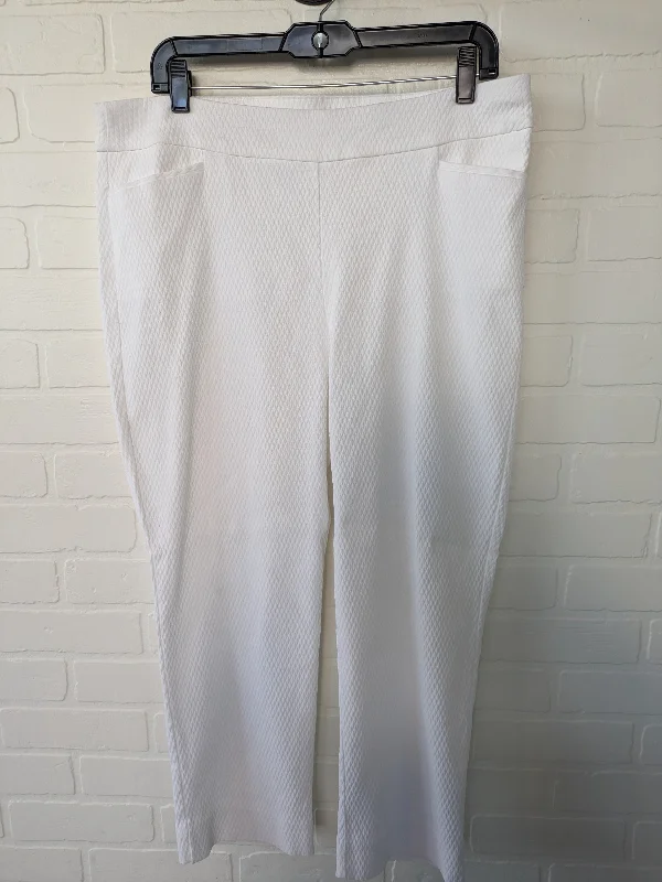 Relaxed cotton pants for breezy casual days -White Pants Other Chicos, Size 4