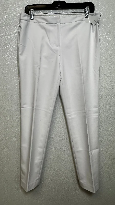 Multi-pocket pants for organized travel convenience -White Pants Ankle Calvin Klein, Size 6