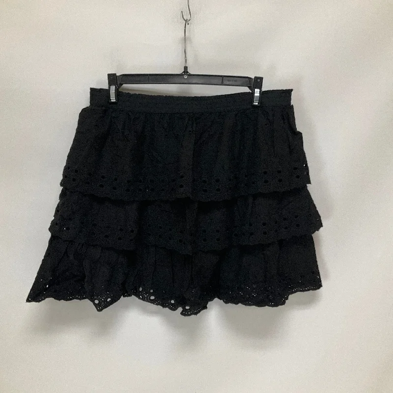 High-waisted mini skirts for retro vibes -Black Skirt Mini & Short House Of Harlow, Size M