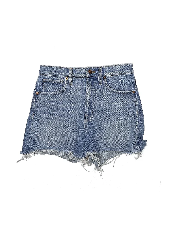 Fringed Shorts for Bohemian -Denim Shorts in Medium Wash