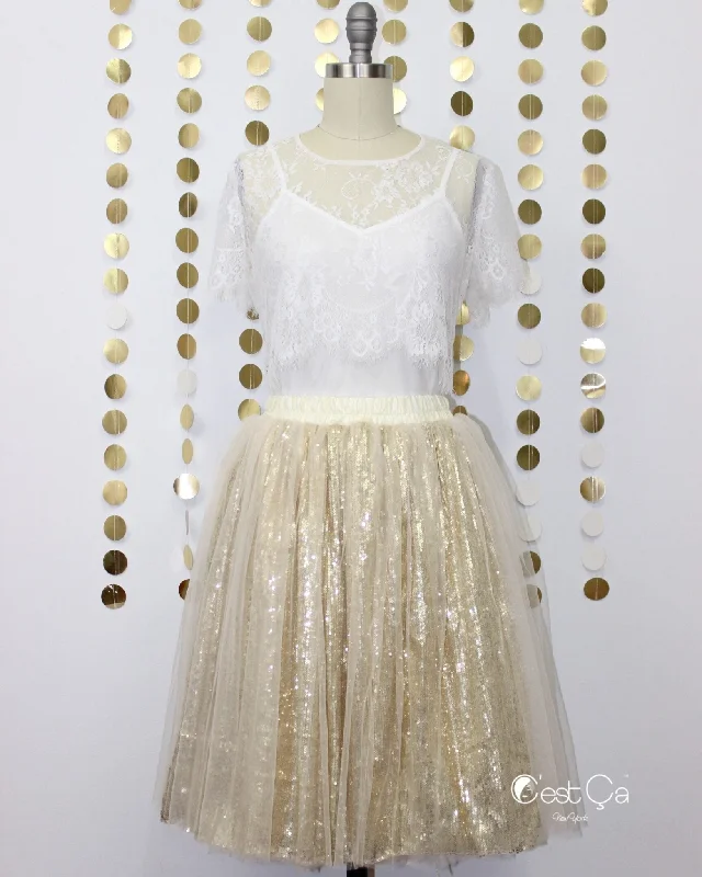 Flowy skirts for relaxed vacation wear -Chloé Gold Sequin Tulle Skirt - Midi