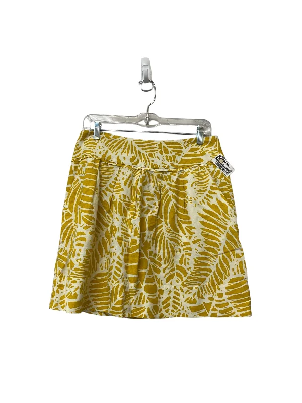 Flowy floral skirts for springtime elegance -Yellow Skirt Mini & Short Loft, Size 4