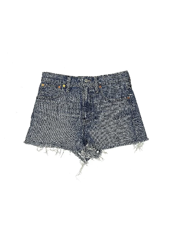 Wool Shorts for Warmth Needed -Mid-Rise Denim Shorts in Medium Wash