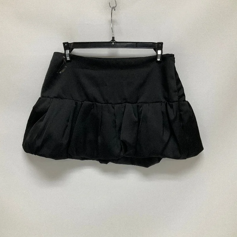 Ruffled skirts for soft romantic appeal -Black Skirt Mini & Short Cmc, Size 4