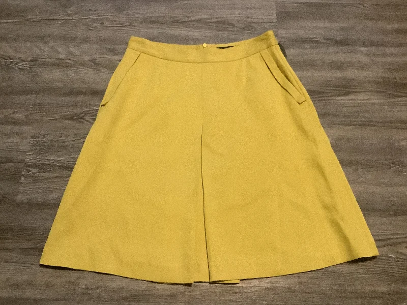 Luxury skirts with elegant silk sheen -Yellow Skirt Mini & Short Massimo Dutti, Size 6