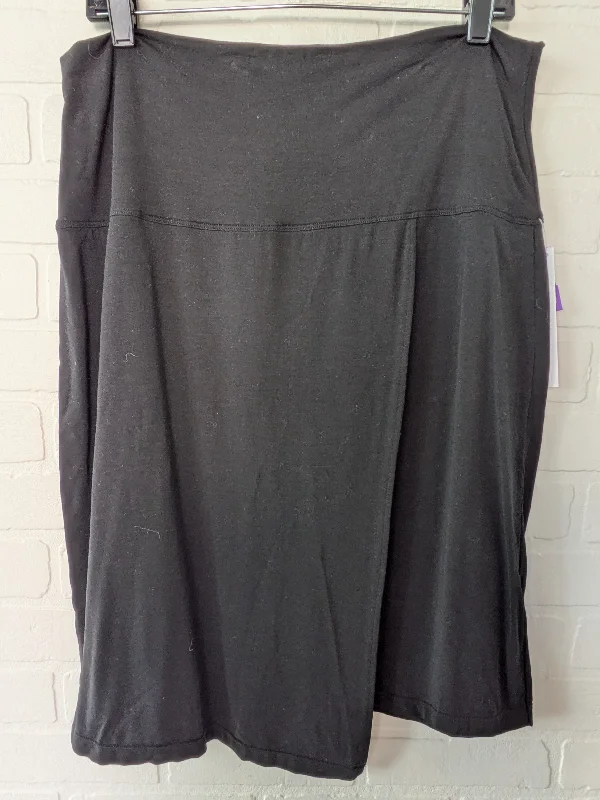 Trendy skirts with bold plaid patterns -Black Skirt Midi Athleta, Size 12