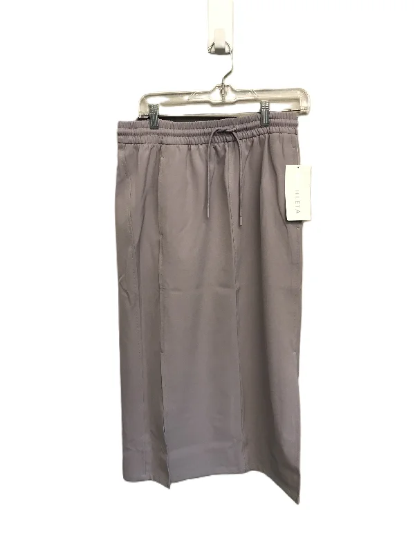 Flowy maxi skirts for breezy summer style -Grey Skirt Midi By Athleta, Size: S