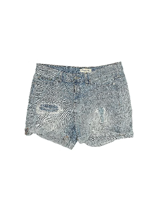 Buttoned Skirts for Stylish -Mid-Rise Denim Shorts in Light Wash