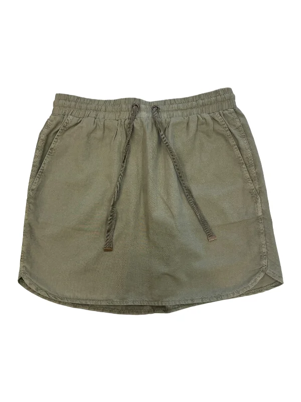 Lightweight skirts for warm season chic -Green Skirt Mini & Short Lilla P, Size 4